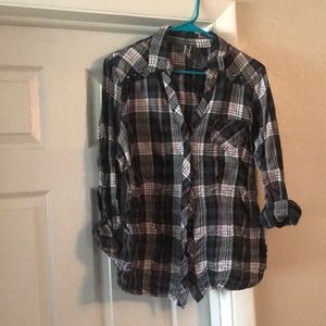 Black/pink/grey plaid button down size xl Buckle